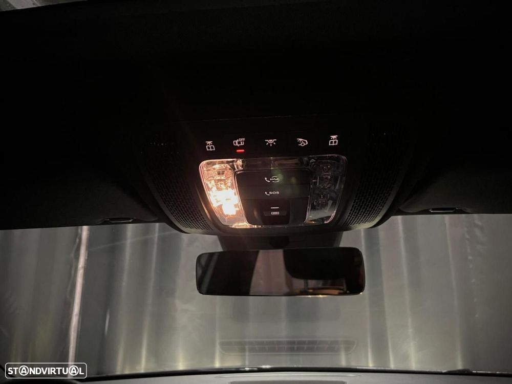 Mercedes-Benz A 250 Limousine - 25