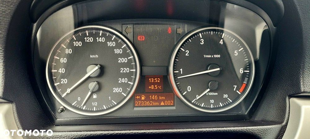 BMW Seria 3 318i - 18