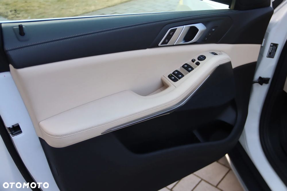 BMW X5 xDrive40i - 15