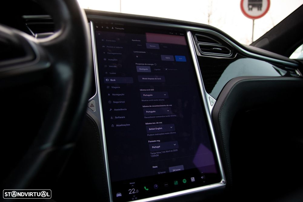 Tesla Model S 90D AWD - 36