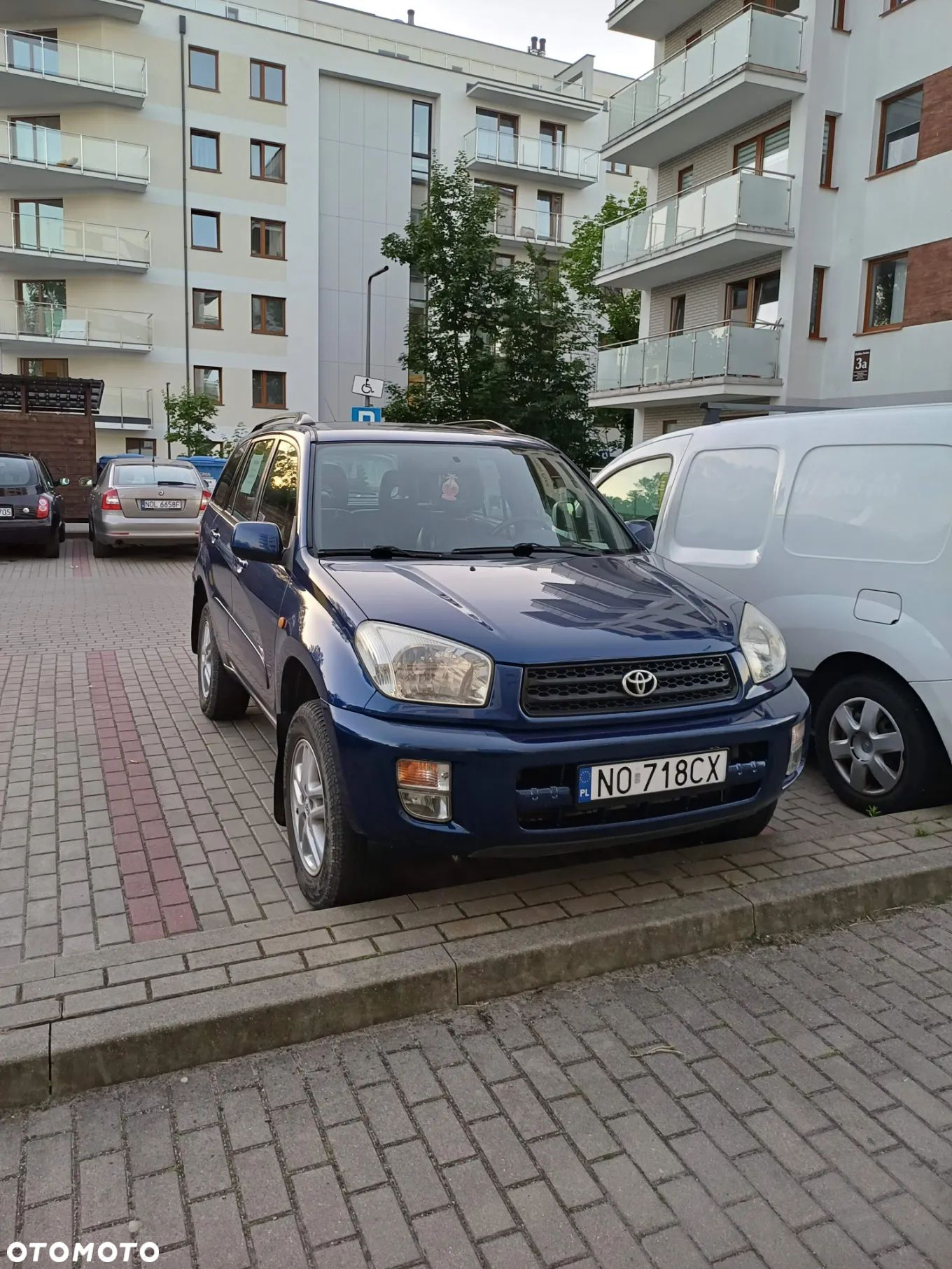 Toyota RAV4 2.0 VVT-i 4x4 - 1