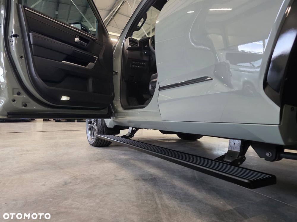 Toyota Sequoia - 15