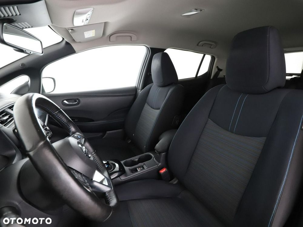 Nissan Leaf - 14