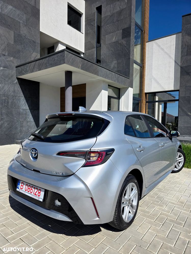 Toyota Corolla 1.8 Business Edition - 6