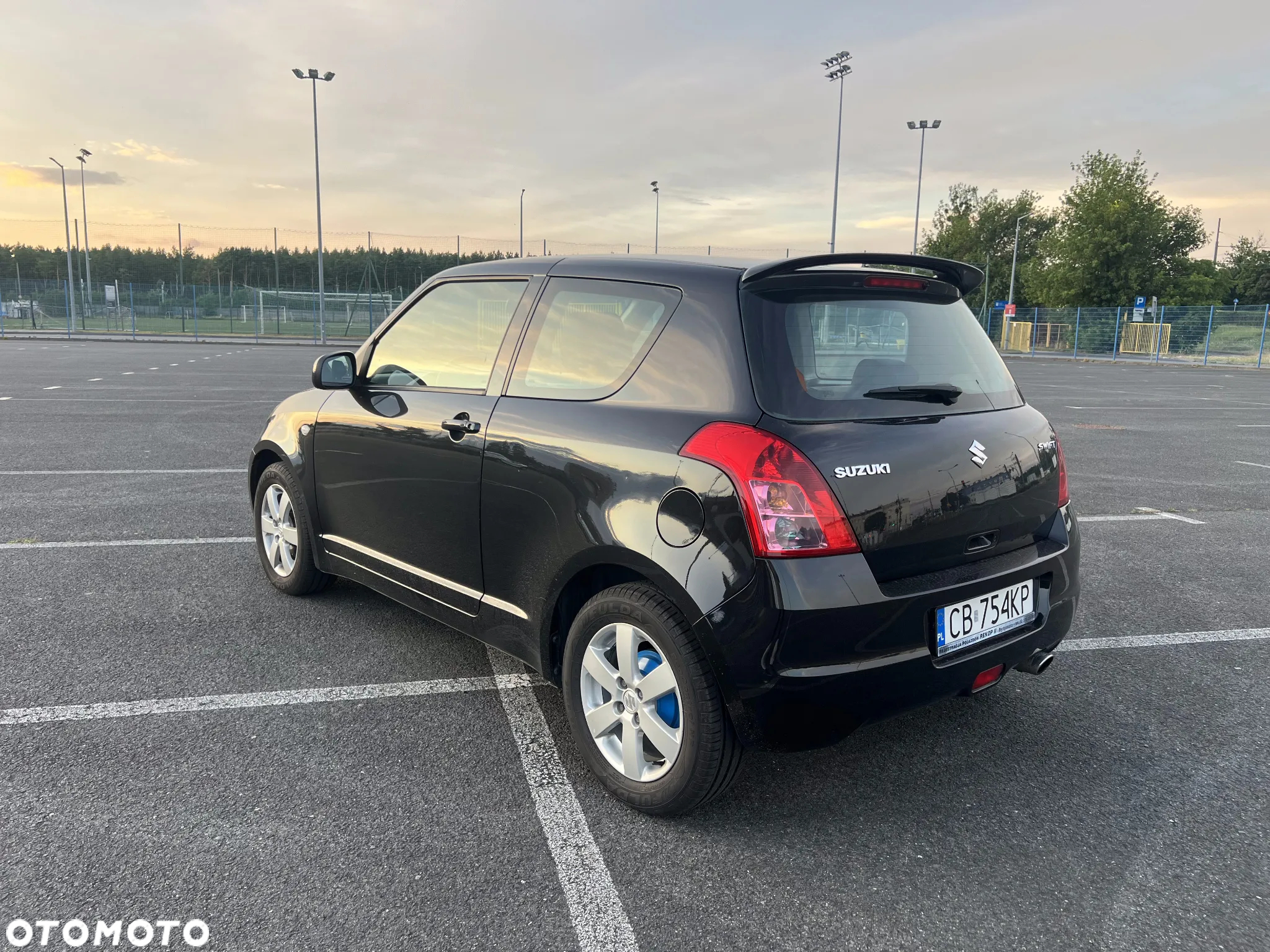 Suzuki Swift 1.3 Club - 3