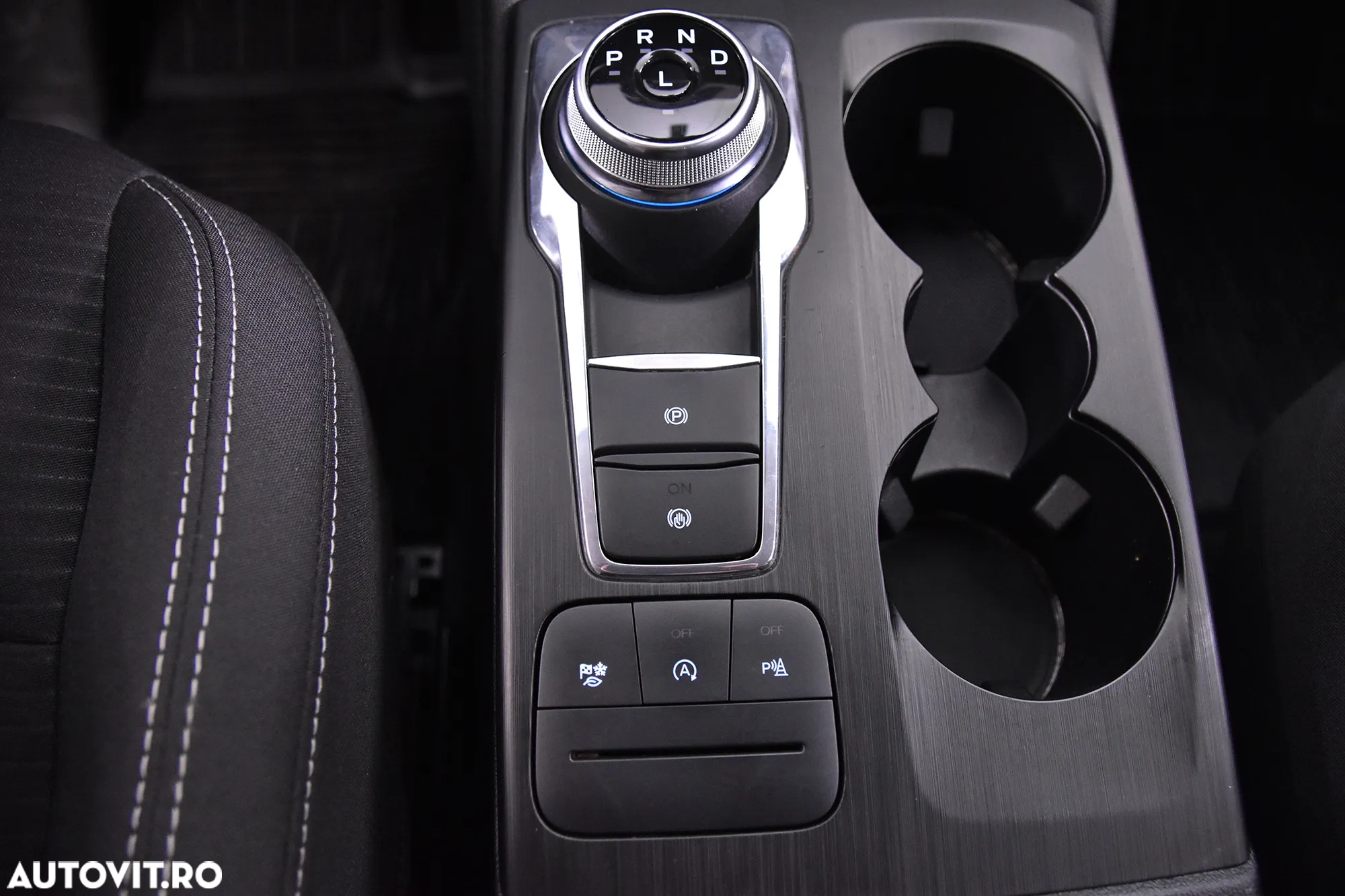 Ford Kuga - 17