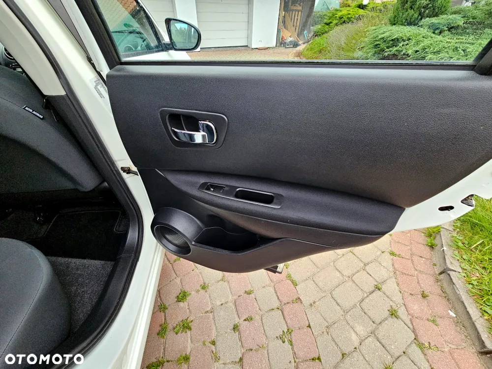 Nissan Qashqai 1.6 visia - 23