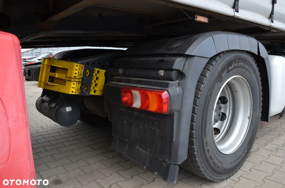 Mercedes-Benz ACTROS MP4 - 30