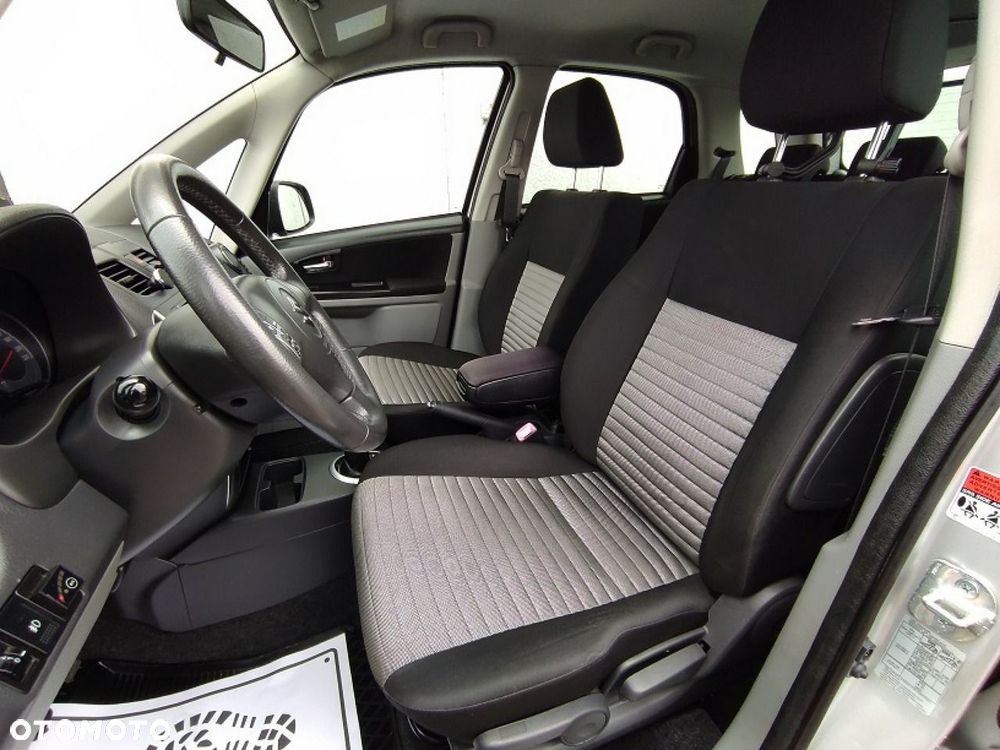 Suzuki SX4 - 8