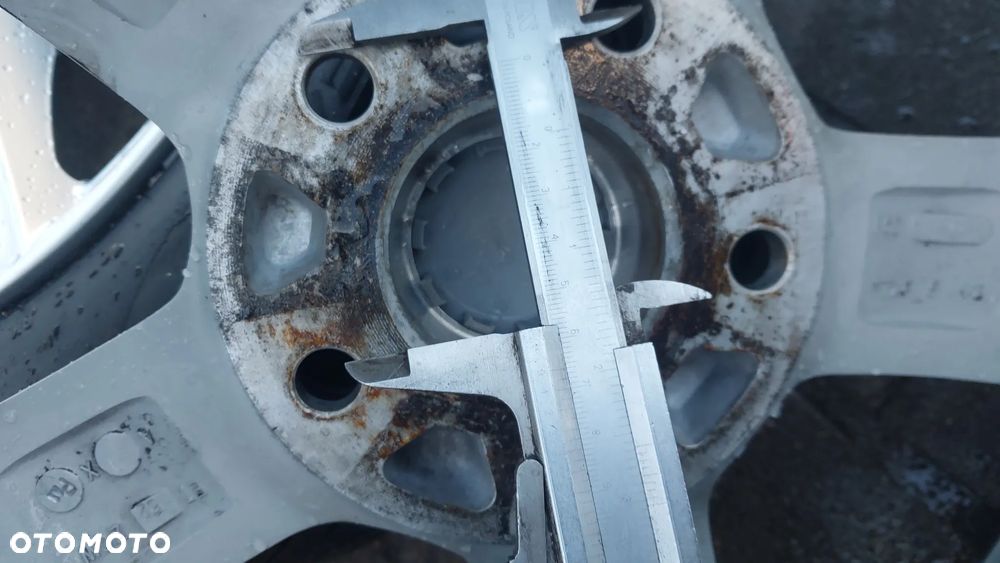 Komplet kół zimowych Dezent SKODA VW AUDI MERCEDES 7.0" x 16" 5x112 ET 52 205/60r16 zima - 2