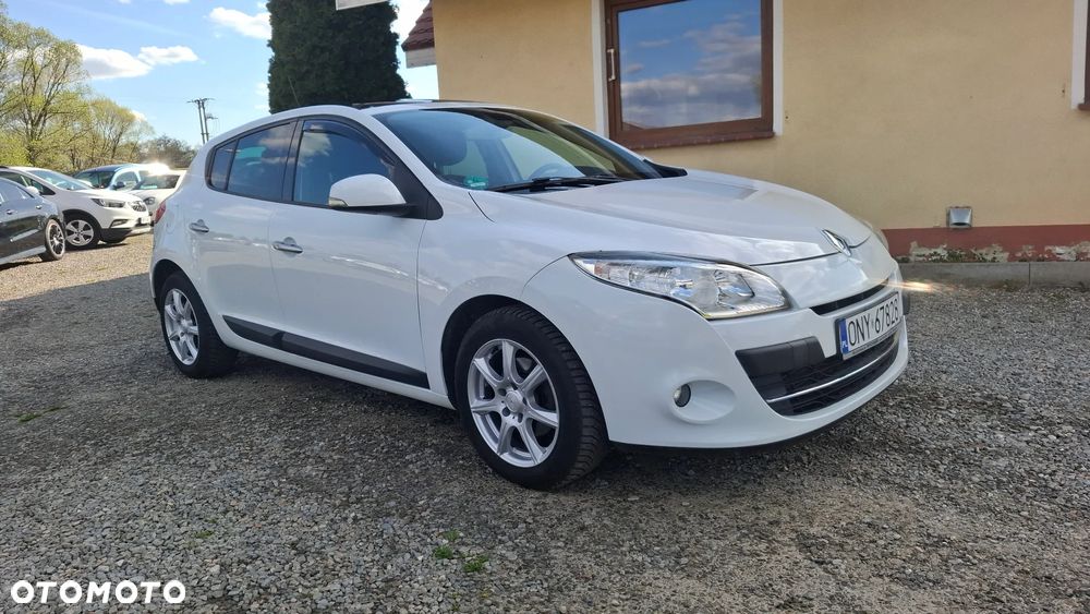 Renault Megane TCe 130 Night and Day - 13