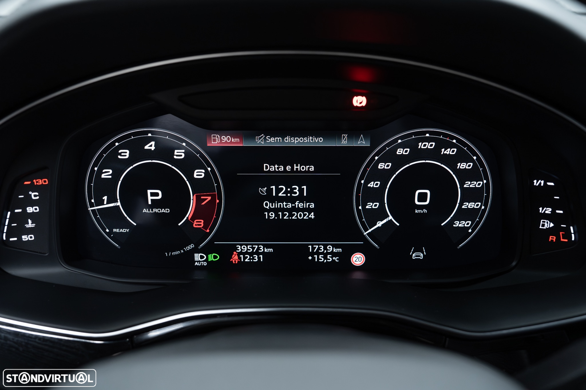 Audi RS Q8 4.0 TFSI quattro Tiptronic - 34
