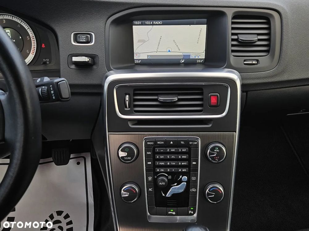 Volvo S60 DRIVe Momentum - 21