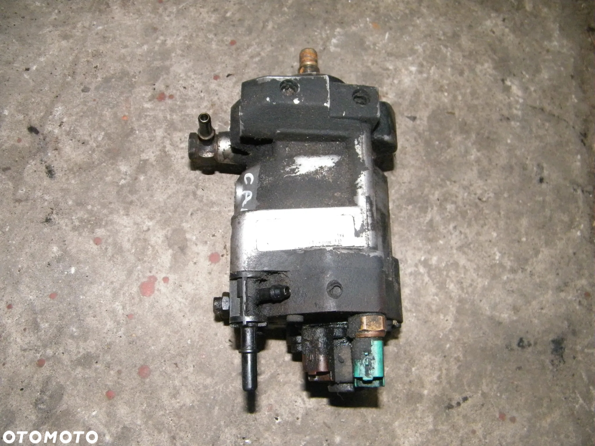 Pompa wtryskowa R9044Z022A Kia Carnival 2.9 CRDI - 4