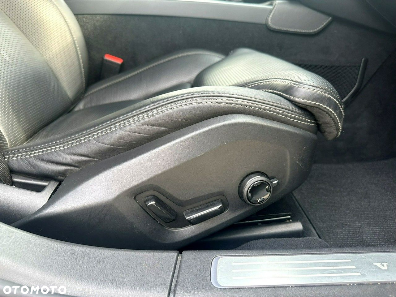 Volvo V90 Cross Country D5 SCR AWD Pro - 22