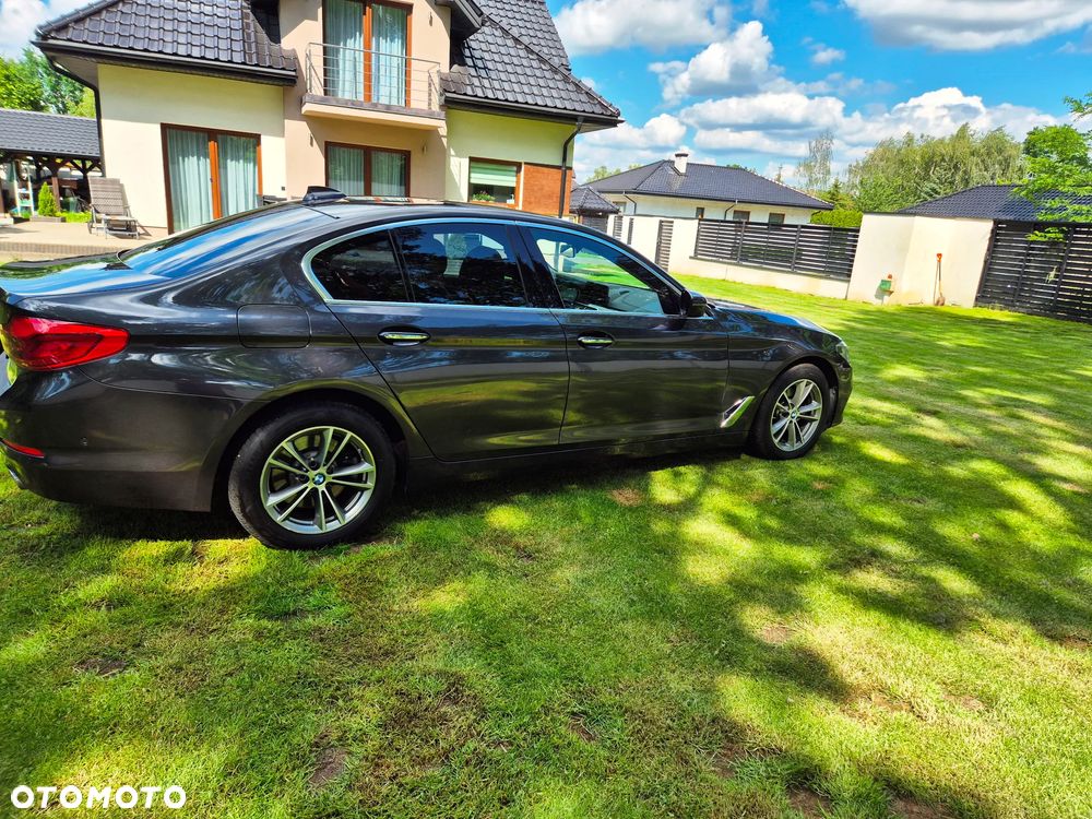 BMW Seria 5 520d xDrive Luxury Line - 7