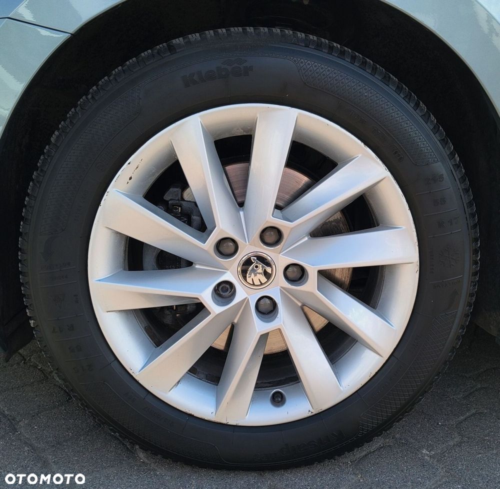 Skoda Superb 2.0 TDI SCR Ambition DSG - 28