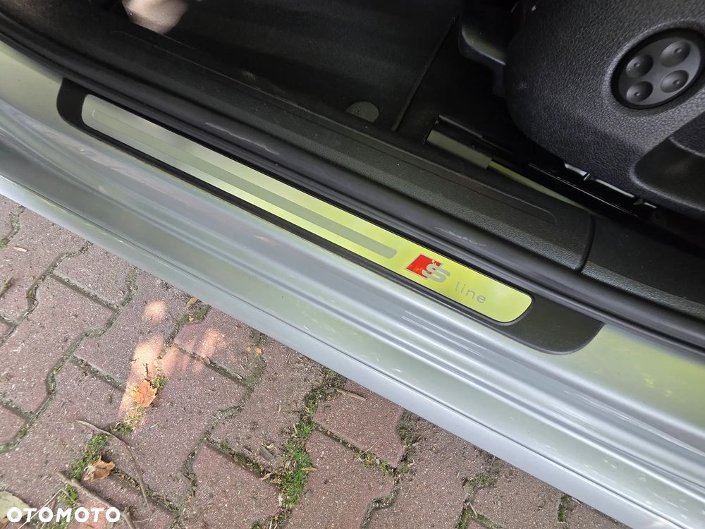Audi A4 Avant 2.0 TDI e DPF S line Sportpaket - 24