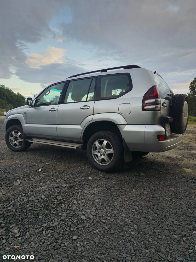 Toyota Land Cruiser - 6