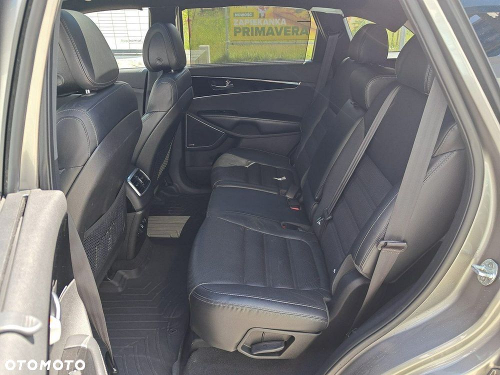 Kia Sorento - 17