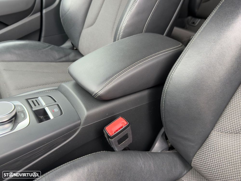 Audi A3 Limousine 1.6 TDI S-line - 19