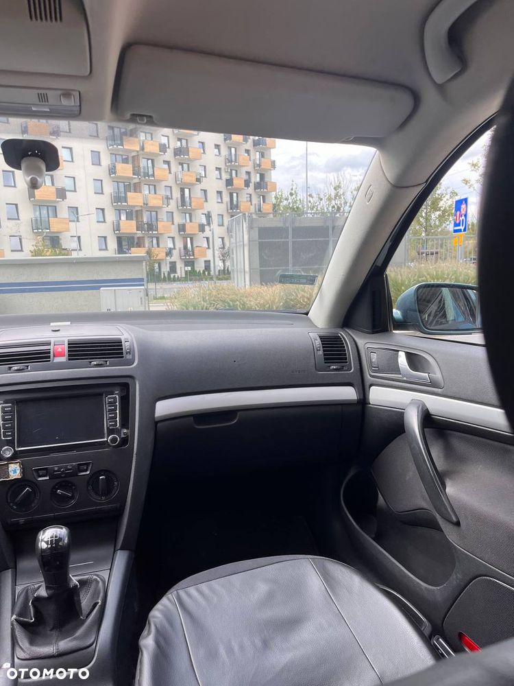 Skoda Octavia 1.6 FSI Classic - 10