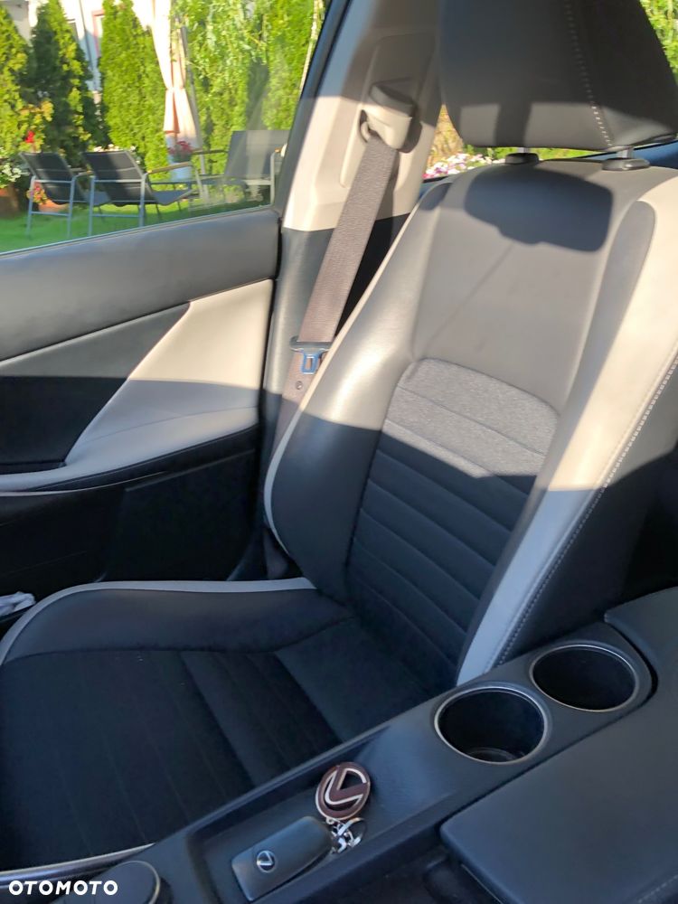 Lexus IS 200t Elegance - 18
