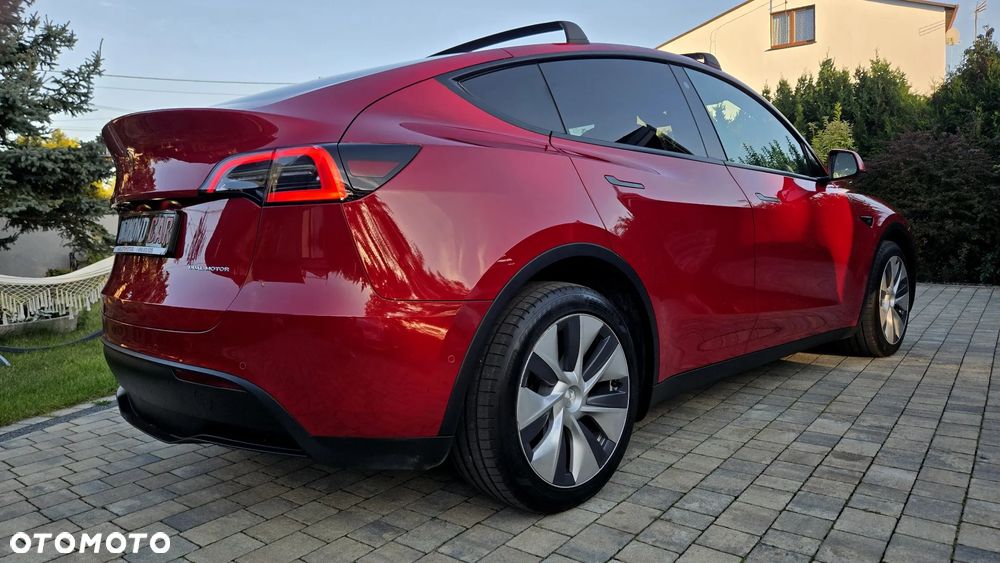 Tesla Model Y Long Range Dual Motor AWD - 17