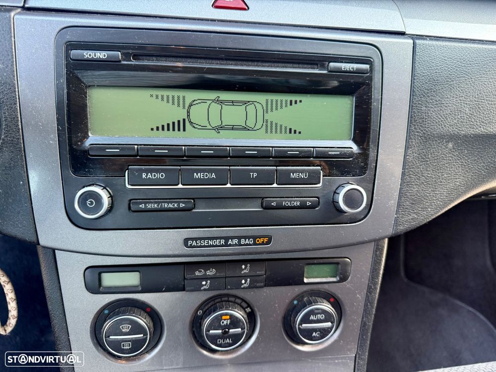 VW Passat Variant 1.9 TDi Confortline - 11