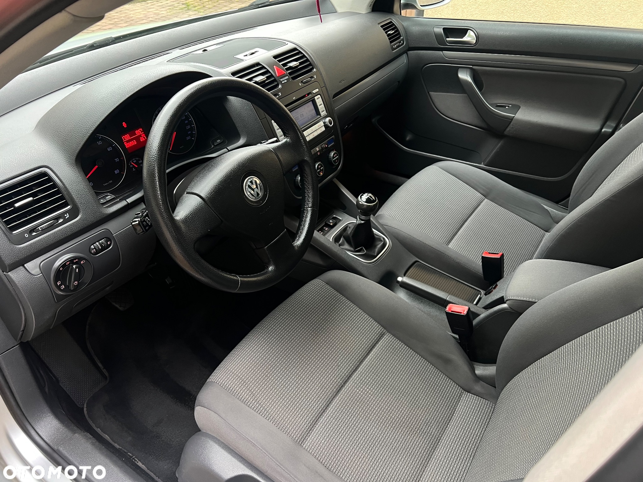 Volkswagen Golf 1.6 Comfortline - 7