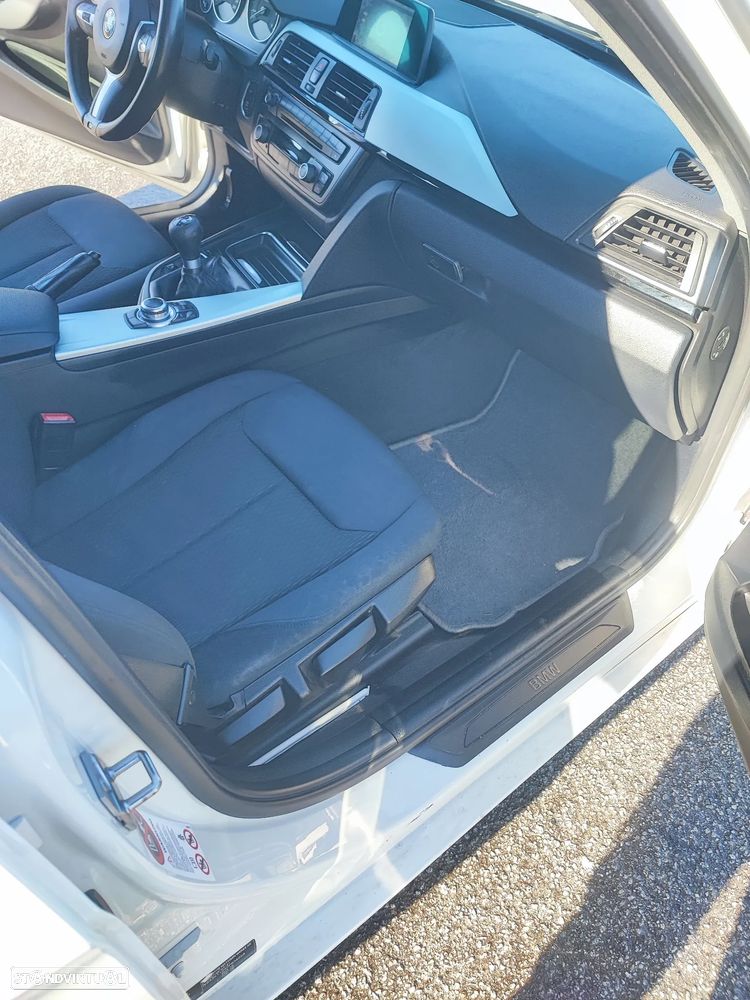 BMW 318 Gran Turismo d Luxury Line - 9