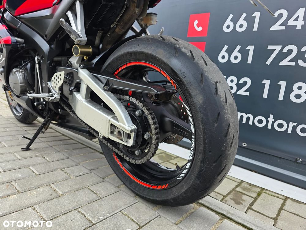 Honda CBR - 7