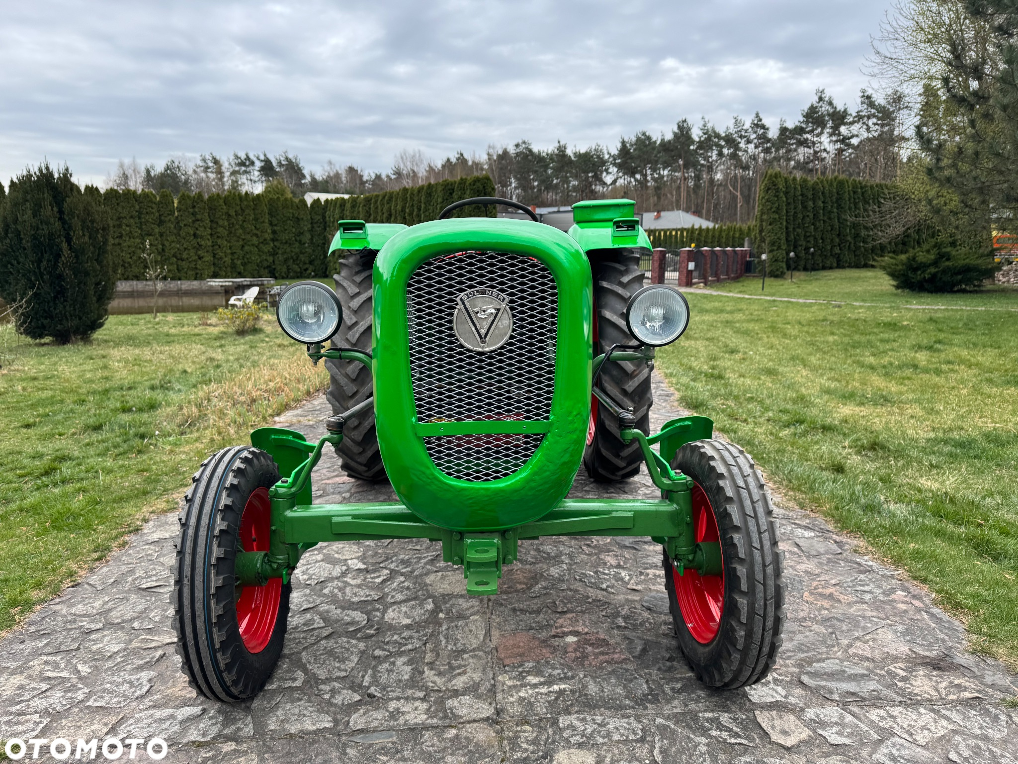 Deutz-Fahr Fahr Güldner A3K Burgund D133 - 33