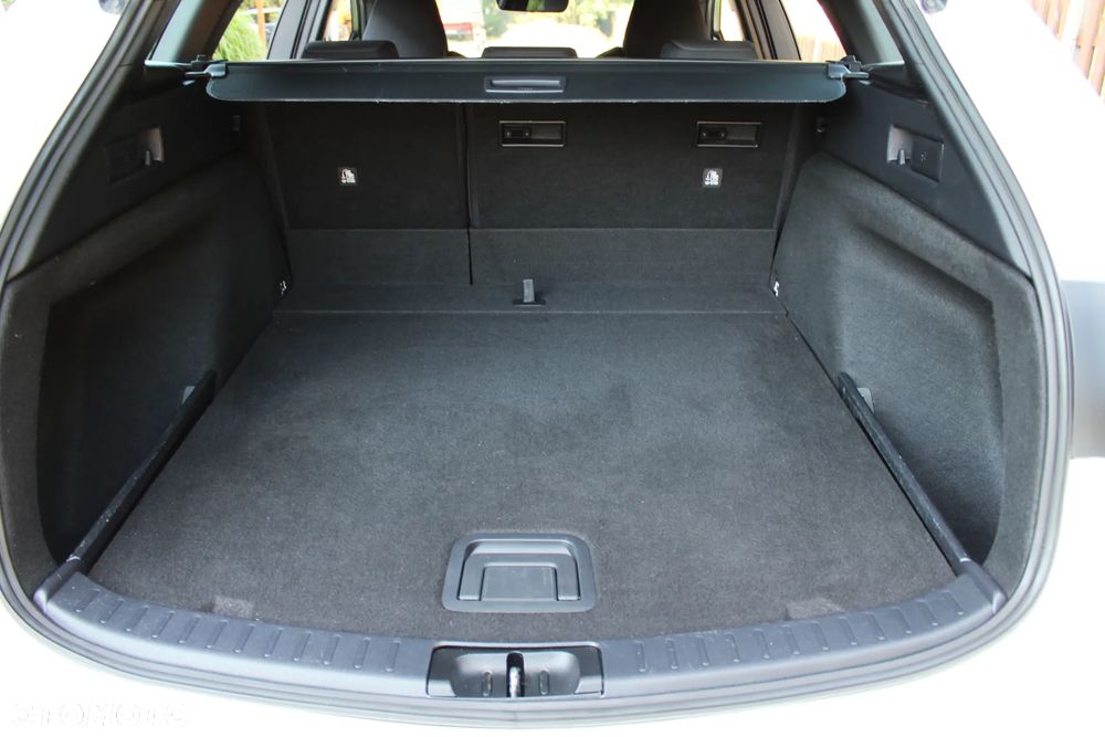 Toyota Corolla 1.8 Hybrid Comfort - 40