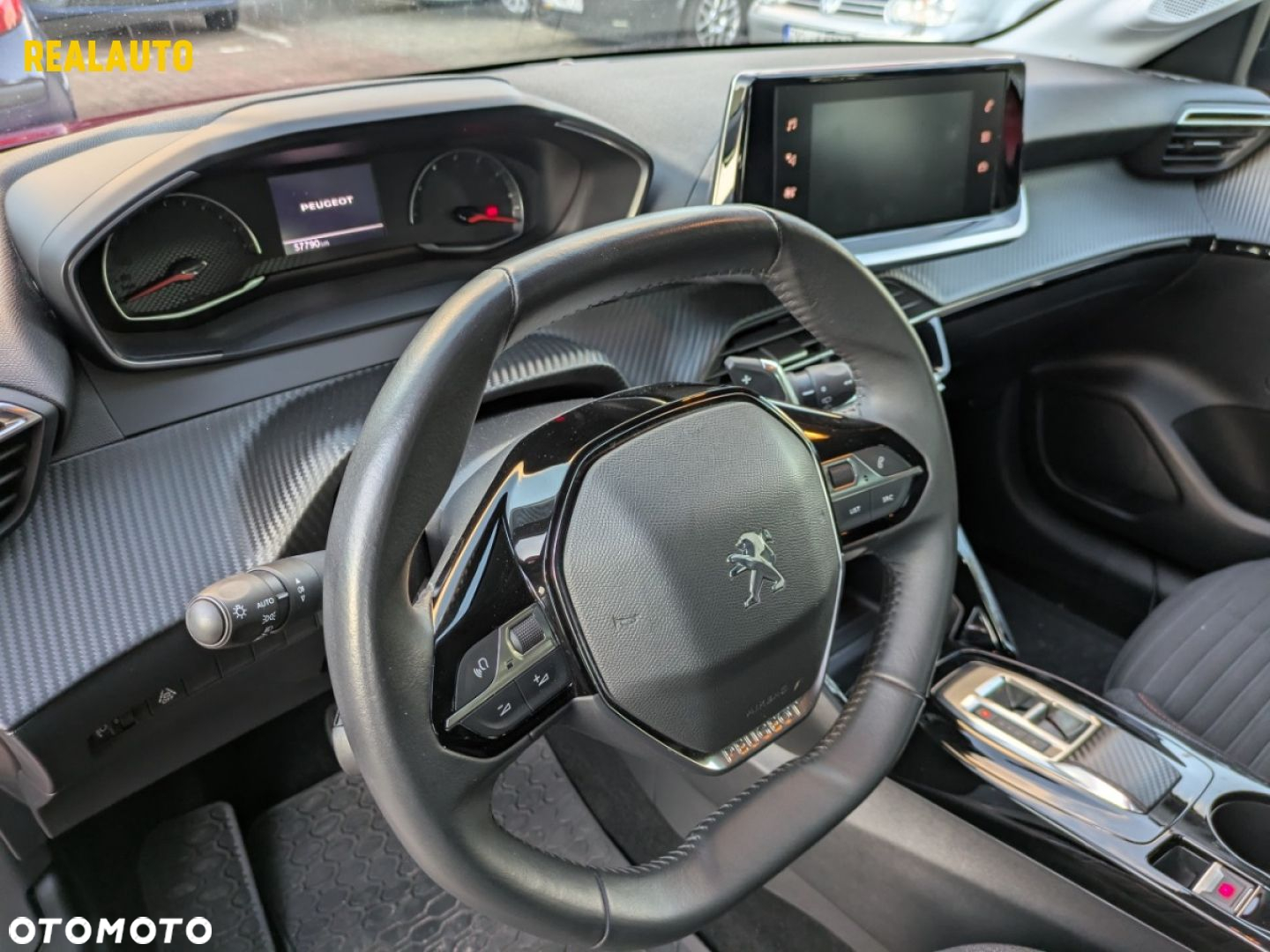 Peugeot 208 - 14