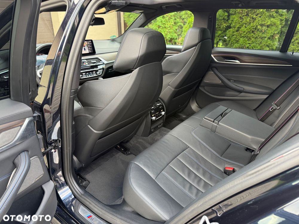 BMW Seria 5 540d xDrive M Sport Edition - 29