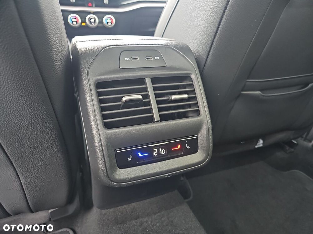 Skoda Superb 1.5 TSI mHEV L&K DSG - 17