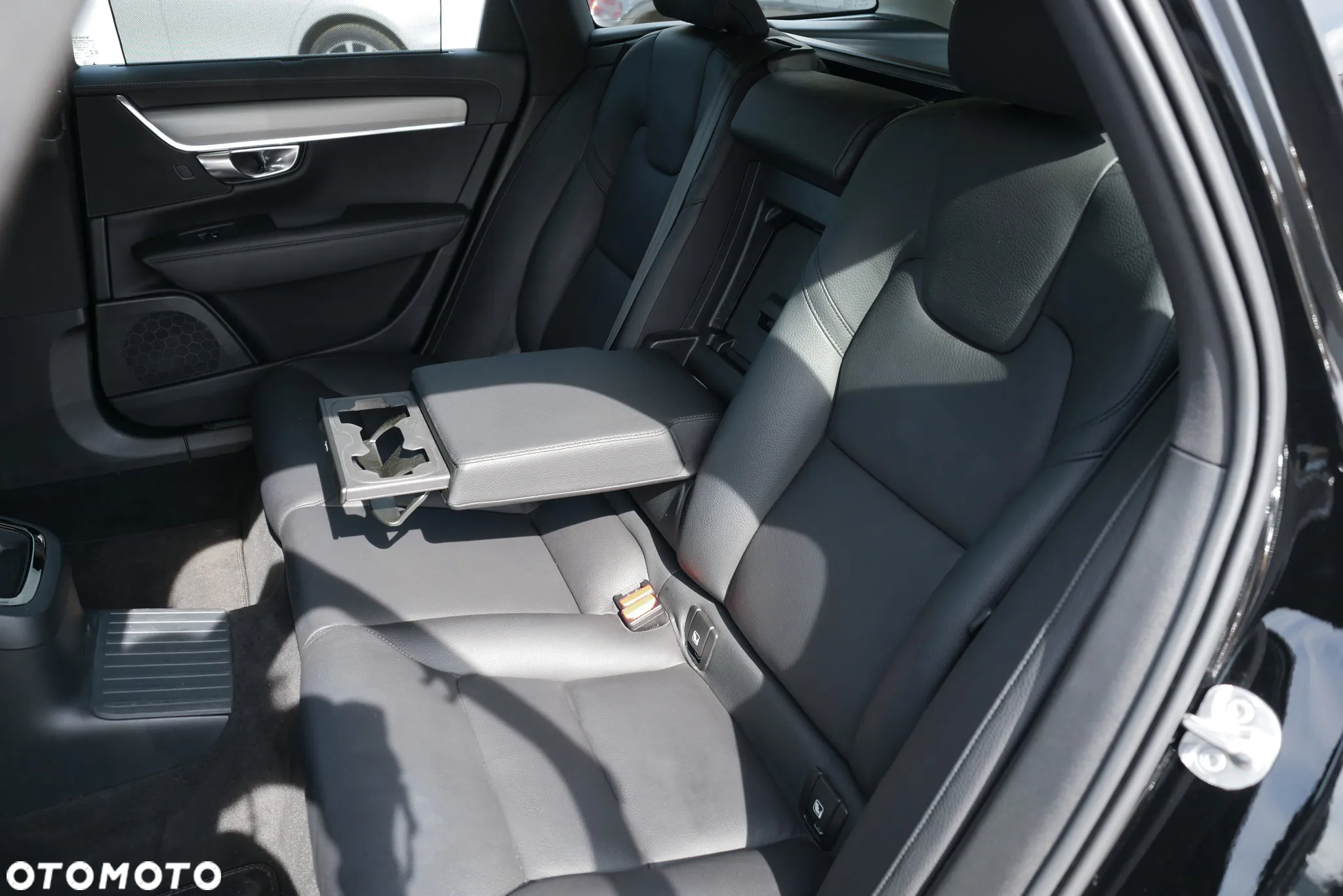 Volvo V90 T6 AWD Plug-In Hybrid Plus Bright - 23
