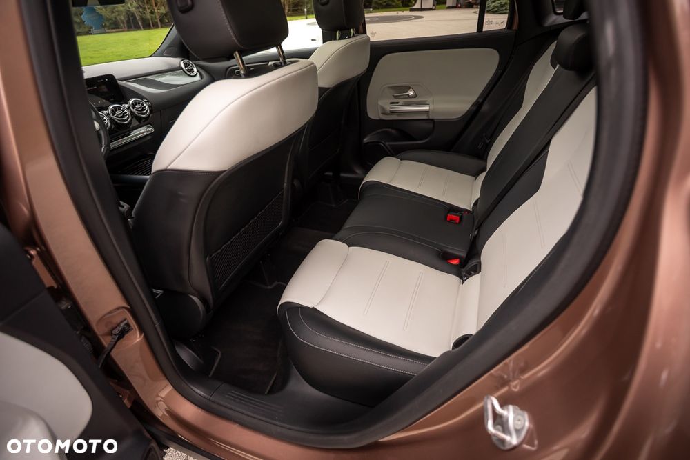 Mercedes-Benz GLA AMG 35 4Matic AMG Speedshift DCT 8G - 23