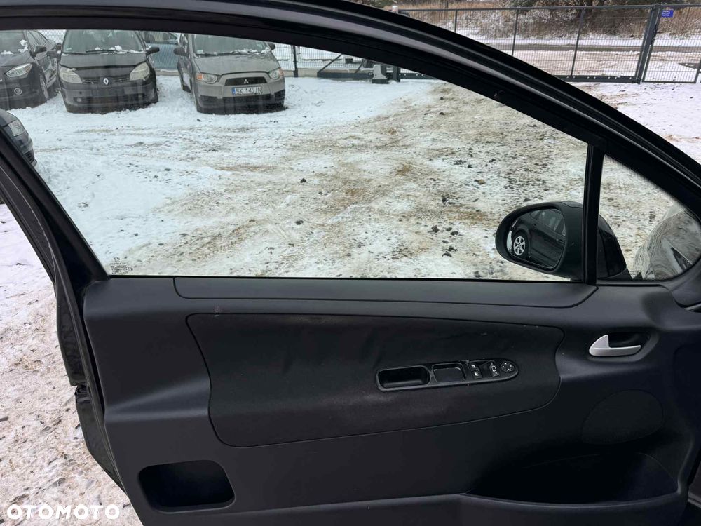 Peugeot 207 1.4 Trendy - 14