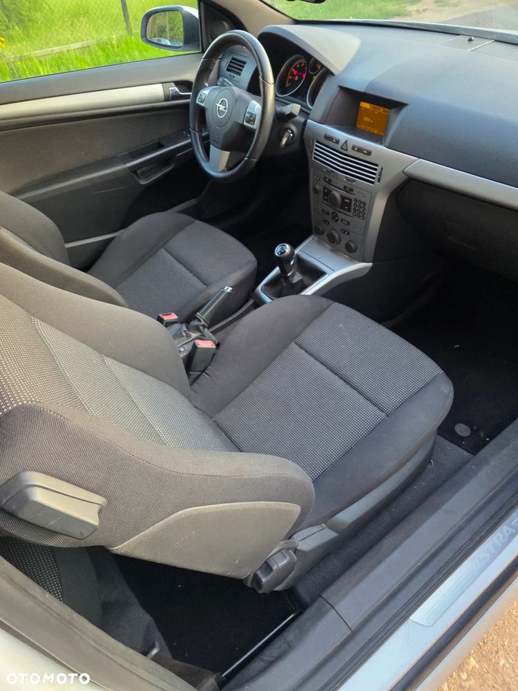 Opel Astra 1.6 Sport - 11