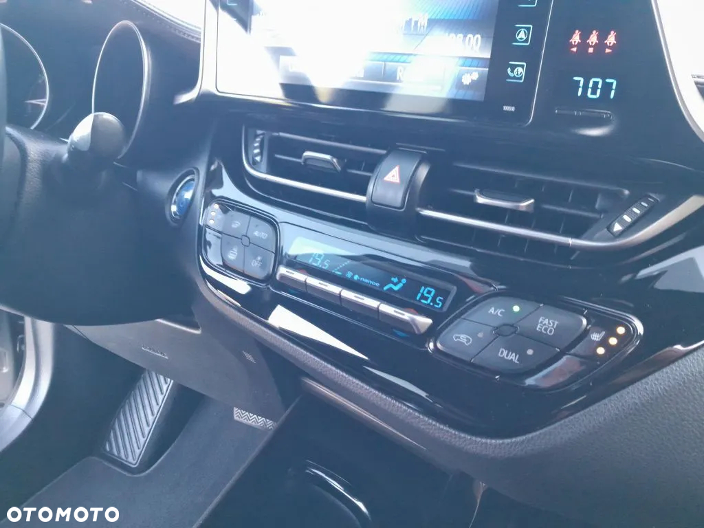 Toyota C-HR 1.8 Hybrid Prestige - 12