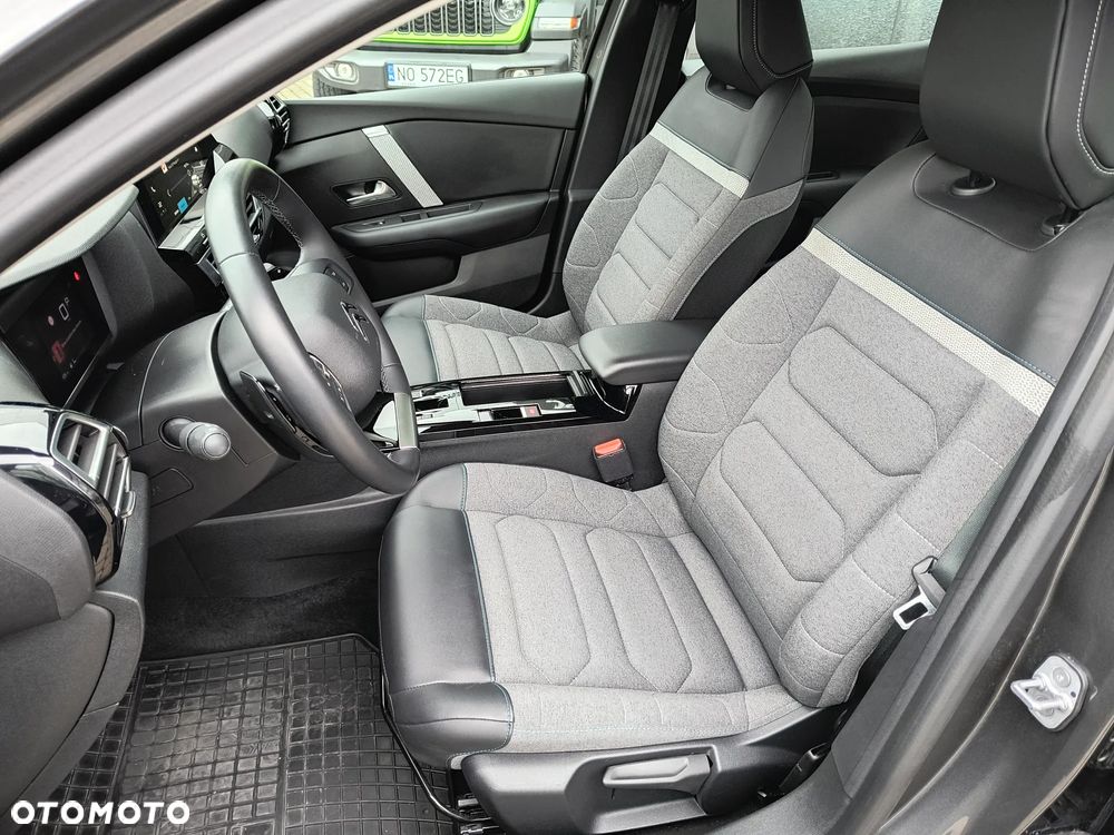 Citroën C4 1.2 PureTech Max S&S EAT8 - 8