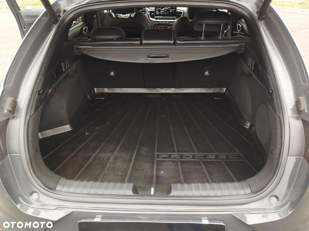 Kia ProCeed - 17