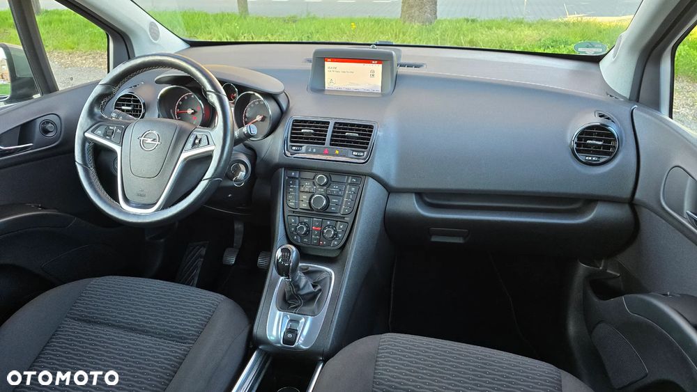 Opel Meriva - 12