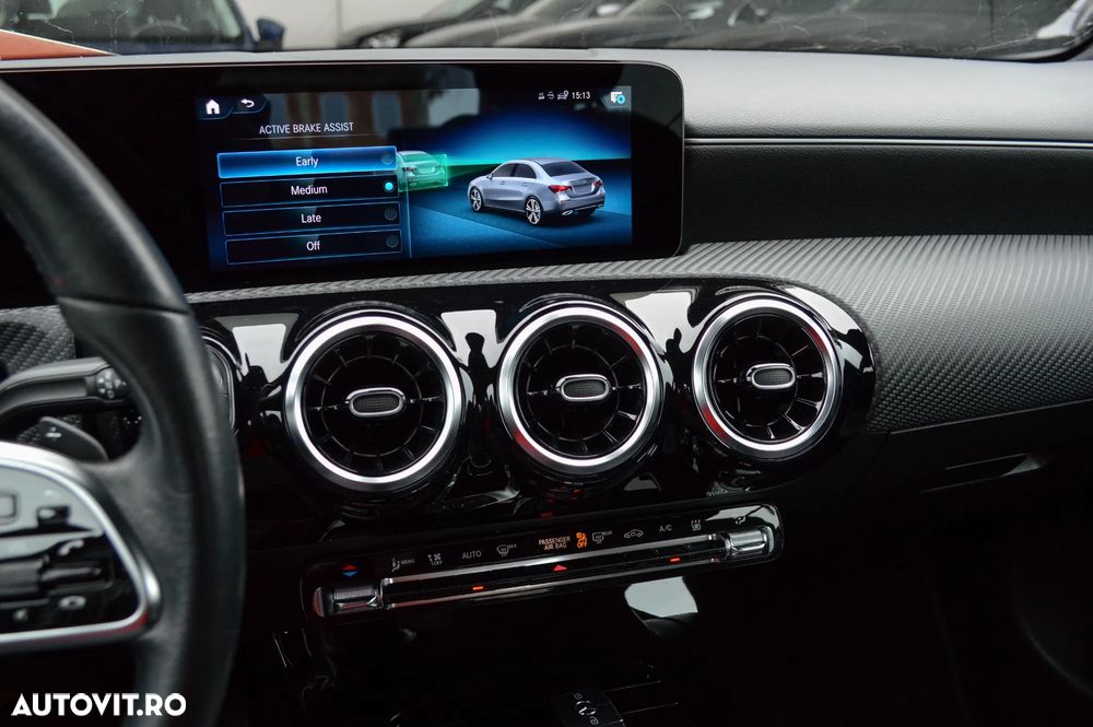 Mercedes-Benz A 250 e 8G-DCT Progressive - 33