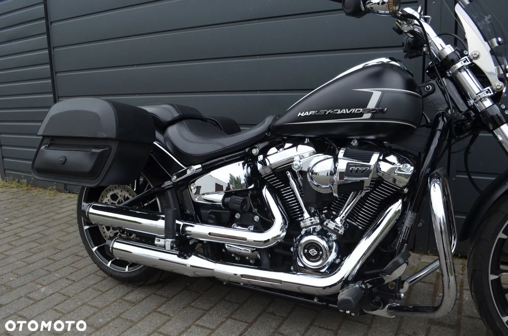Harley-Davidson FXSB Breakout - 10