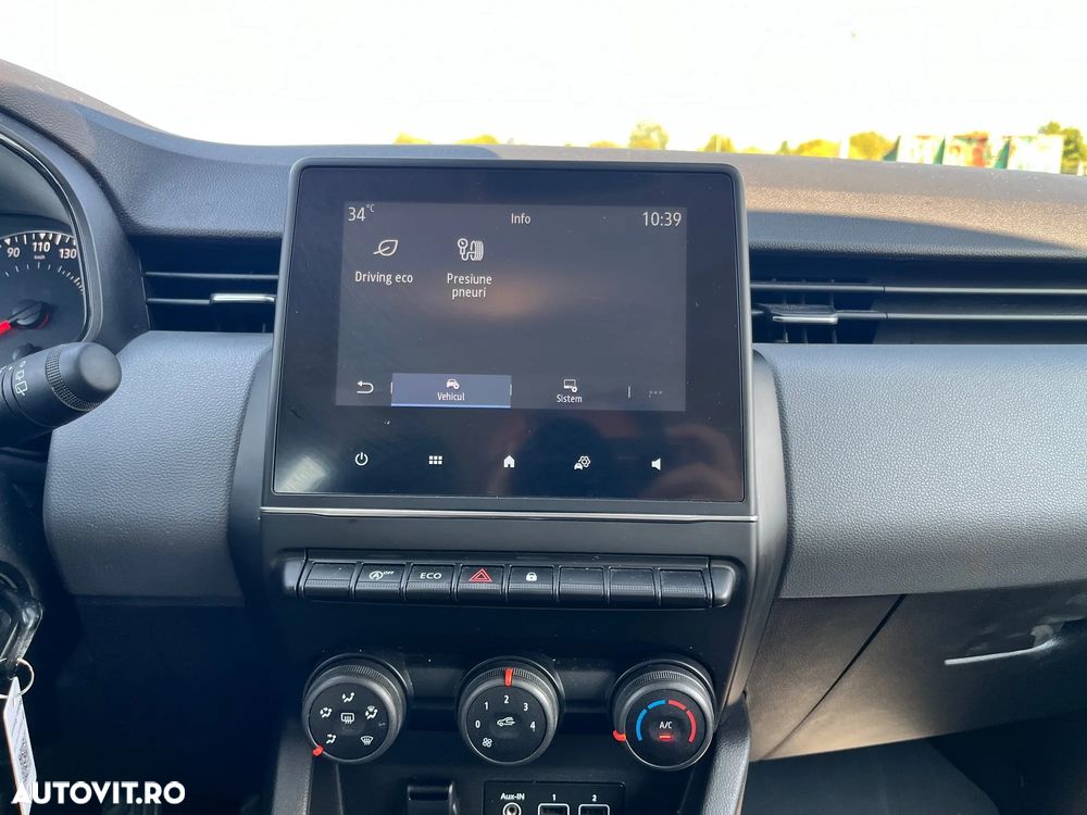 Renault Clio - 23