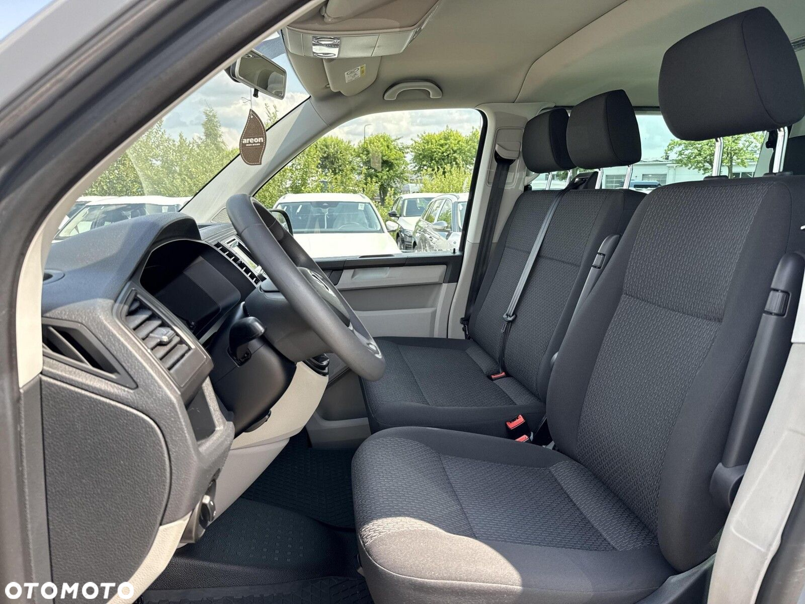 Volkswagen Transporter - 9