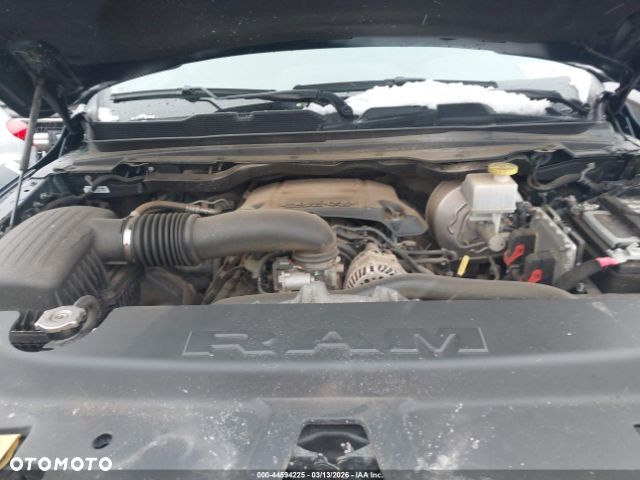 RAM 1500 5.7 Crew Cab Laramie - 16